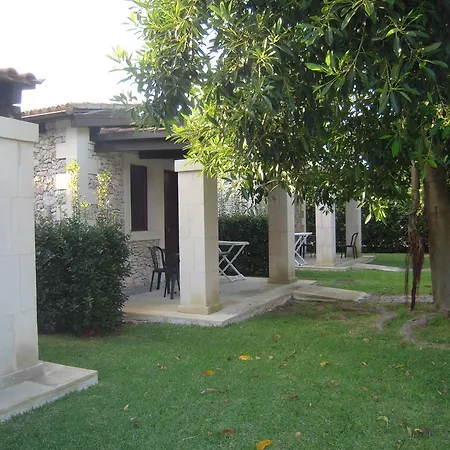 Il Contadino - Agriturismo In Salento Dal 1987 *